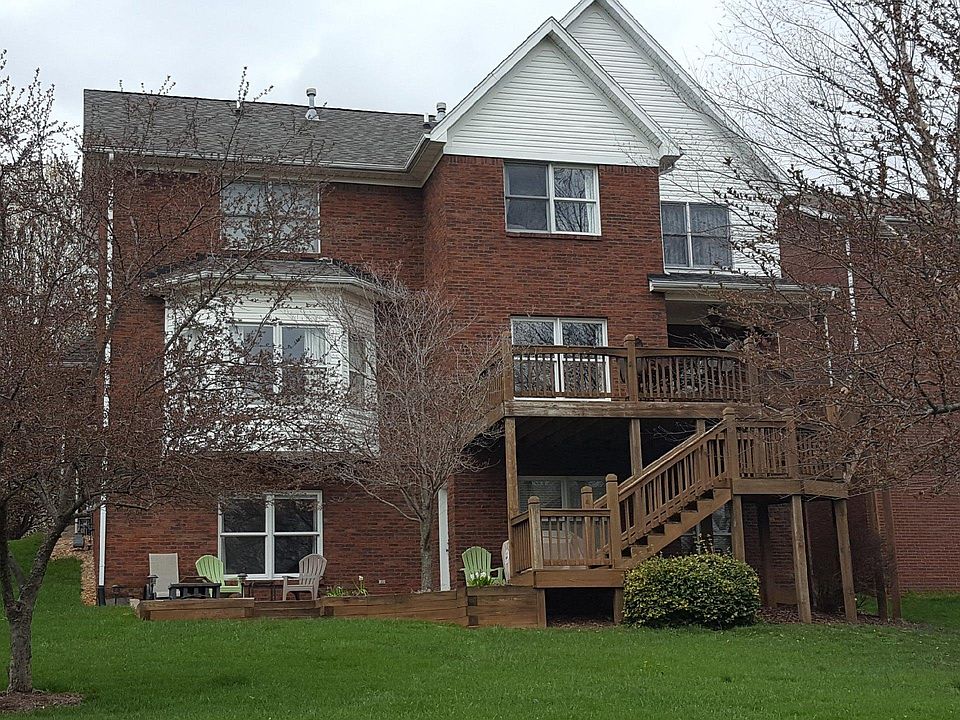 2nd image of 10119 Springhurst Gardens Cir