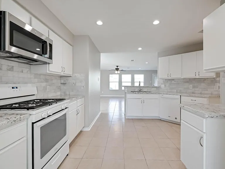 5011 Redwing Brook Trl — Photo 15