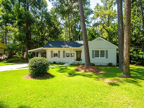 2nd image of 307 Terrace Blvd