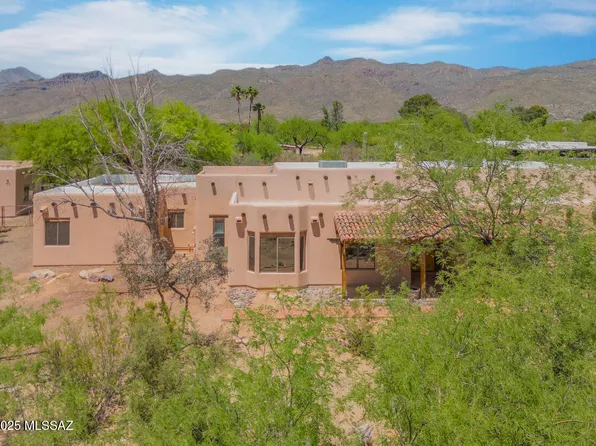 11201 E Hash Knife Cir, Tucson, AZ 85749