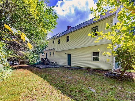 4th image of 103 Westford St