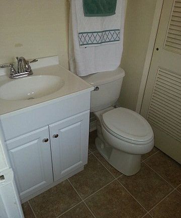 5th image of 4850 Cambridge Dr