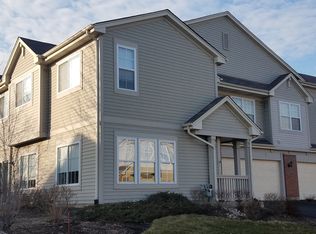 2138 Vanderbilt Dr #30, Geneva, IL 60134