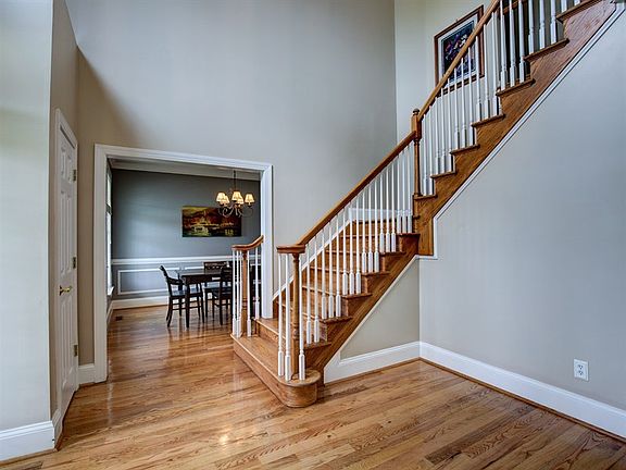3rd image of 103 Chancellorsville Dr