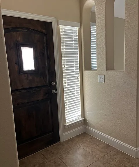 1871 Baron Dr — Photo 5