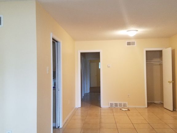 2nd image of 3234 Forest Glen St