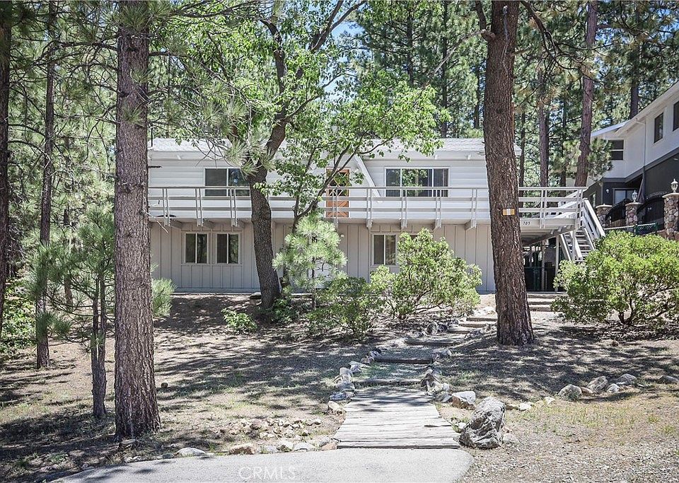 1st image of 705 Thrush Dr