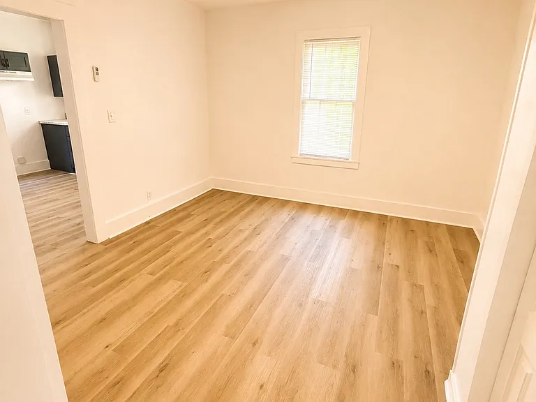 215 Dewitt Ave — Photo 9