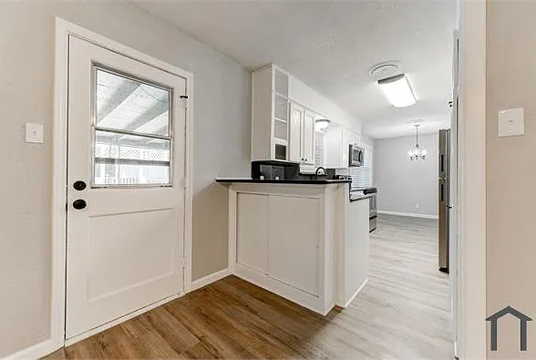 1228 Chippendale Dr — Photo 12