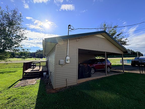 5th image of 155 Skyline Dr