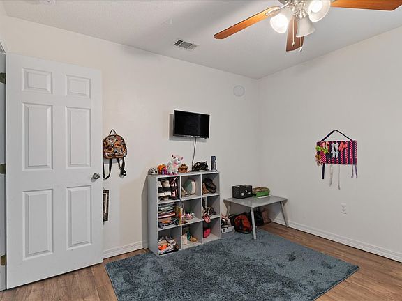 5th image of 291 Dahlquist Dr