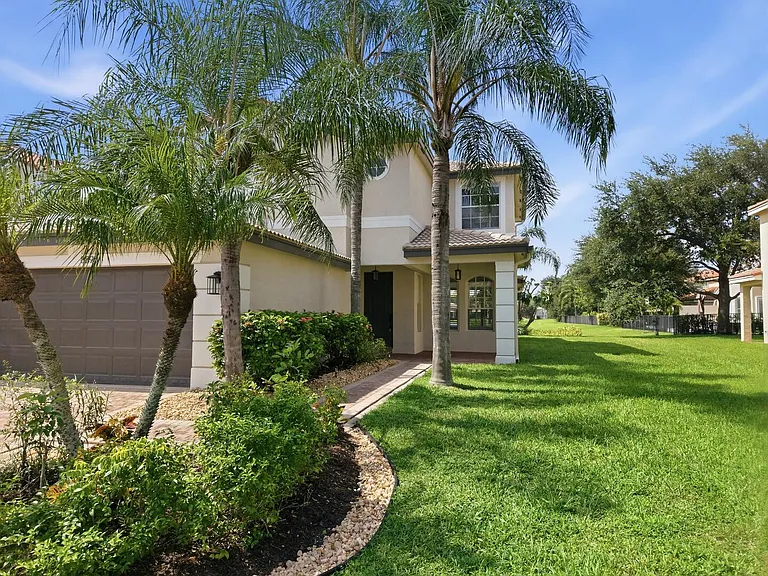 8895 Chestnut Ridge Way — Photo 3