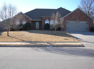 931 Harvest St, Centerton, AR 72719
