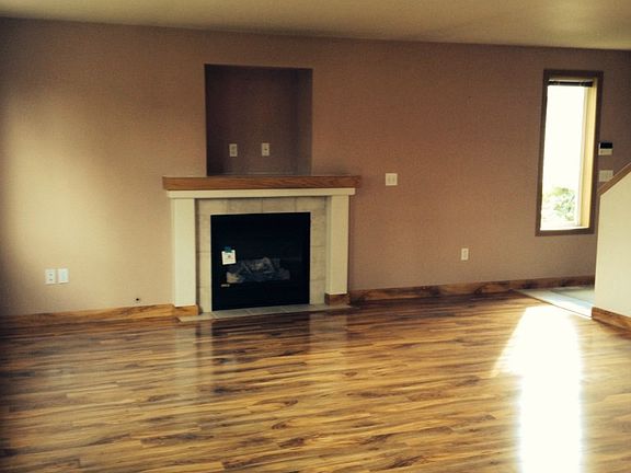 2nd image of 1523 102nd St E