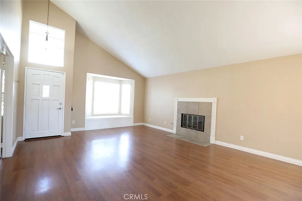 4 bed, 1685 sqft, $3,285 — Photo 3