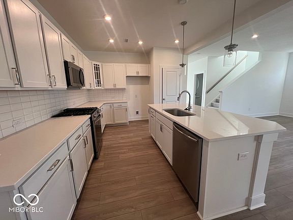 3rd image of 11989 Gia Ct