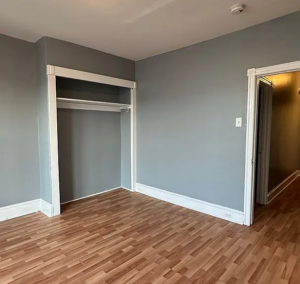 920 E Schiller St — Photo 10
