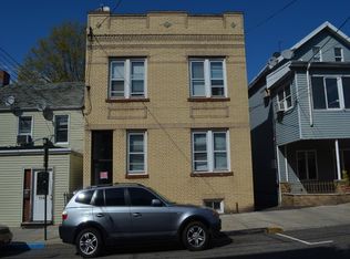 112 69th St, Guttenberg, NJ 07093