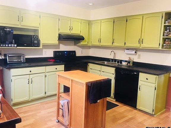 4th image of 129 Woodhaven Dr