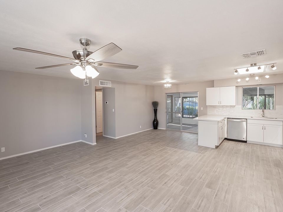 1st image of 6065 E Des Moines St