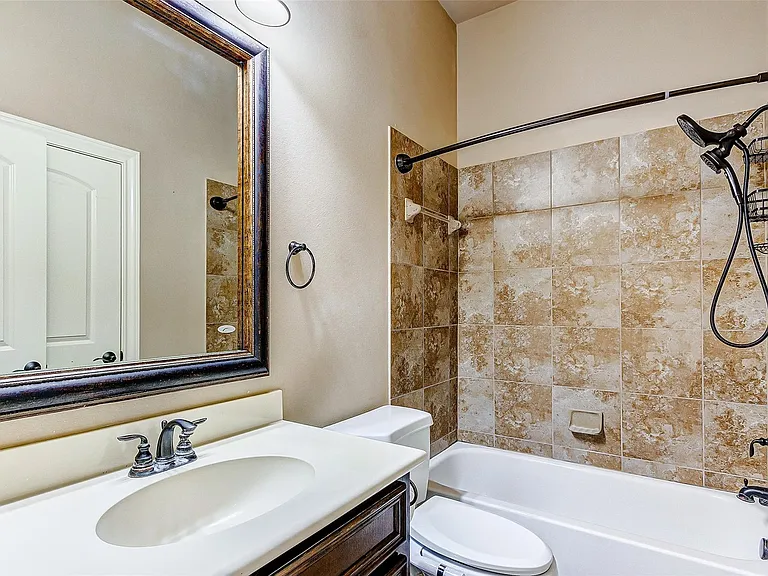 27923 Silverstream Ct — Photo 12