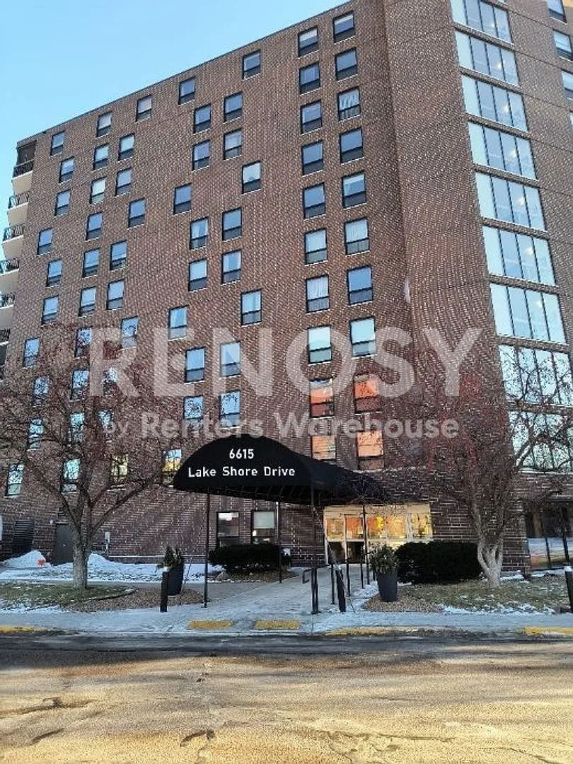 Available Now Spacious 1 bedroom 1 bath lower level Condo in Richfield -- 55+ — Photo 1