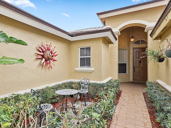 2nd image of 6790 Las Colinas Lane