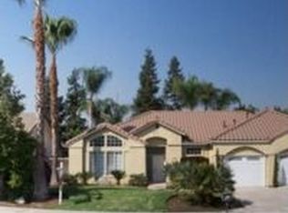 7205 N Gilroy Ave, Fresno, CA 93722