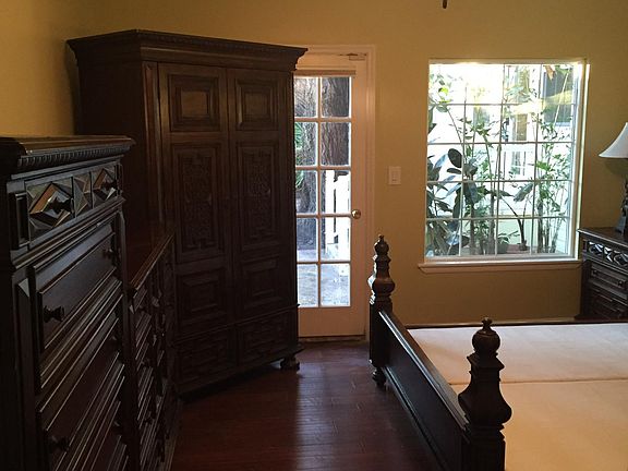 2nd image of 1505 Canton St #B