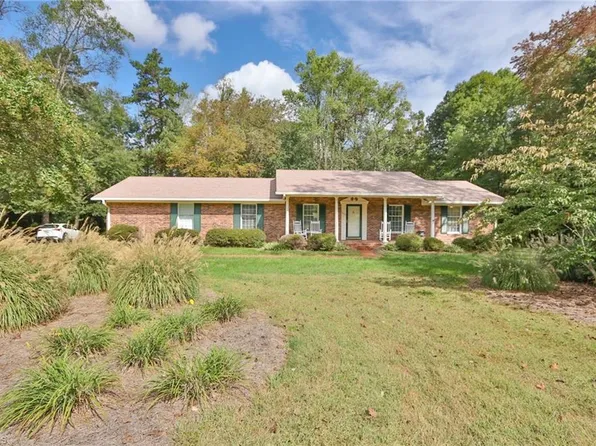 3630 Westwood Rd, Hamptonville, NC 27020