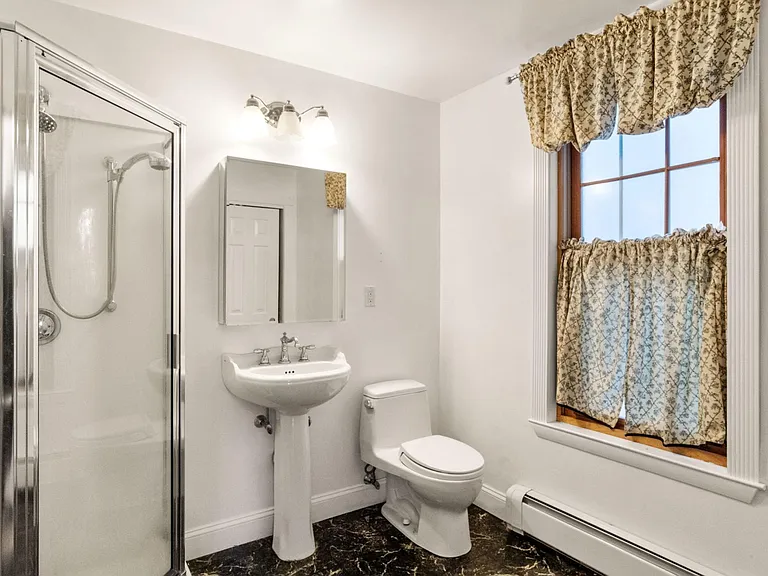 485 E 6th St #2 — Photo 8