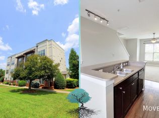827 Seigle Point Dr, Charlotte, NC 28204
