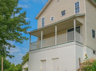 1820 Morgan Ln, Pittston, PA 18640