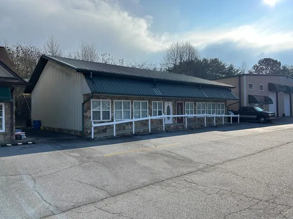 306&308 Big Sky Dr, Hiawassee, GA 30546