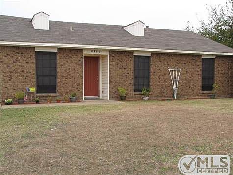 2nd image of 2005 Glenn Ln