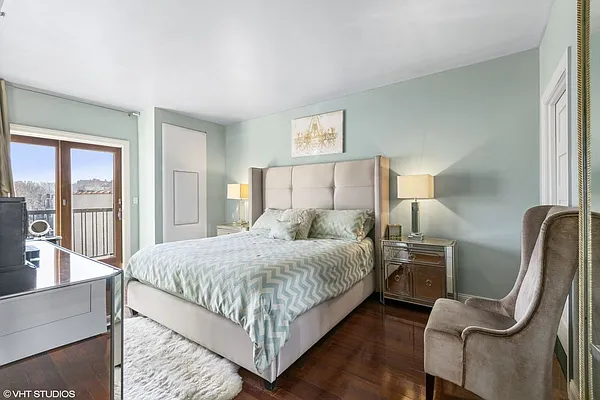 Sold by Dwell Residential Inc | media 21