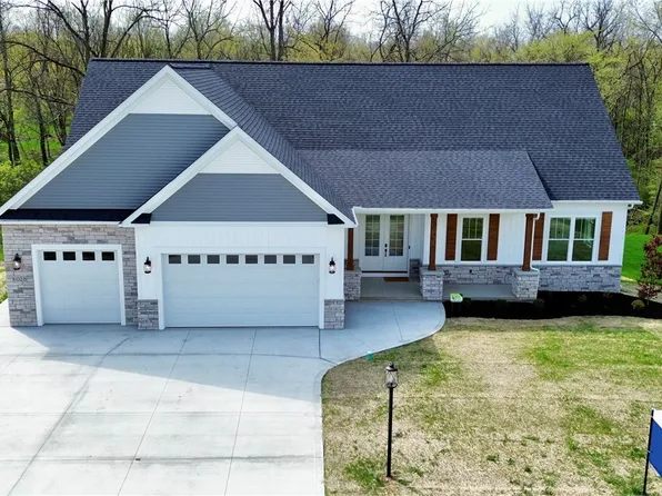 6028 Arlyne Ln, Medina, OH 44256