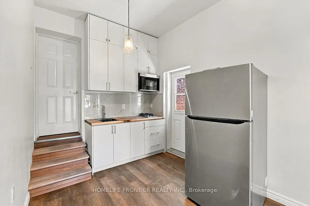 99 Regent Rd — Photo 2