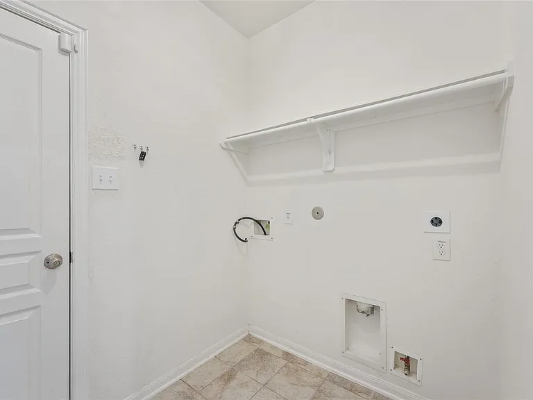 5006 Fairwater Ct — Photo 19