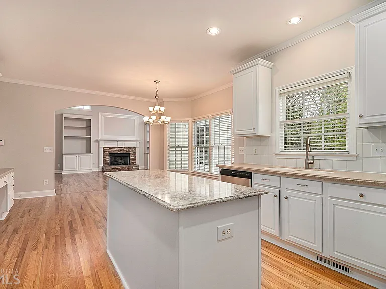592 Kenion Forest Way — Photo 8