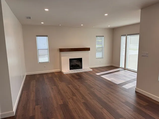 1351 Virginia Ave — Photo 6