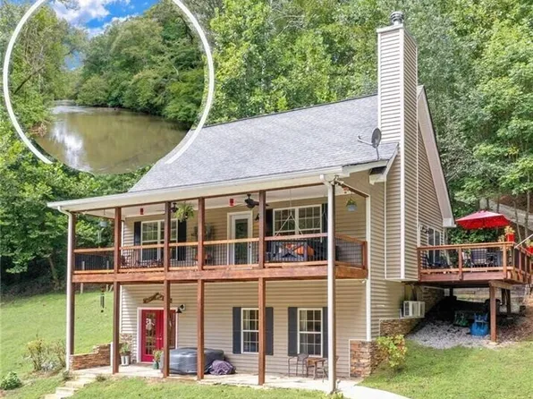 900 Sleepy River Dr, Demorest, GA 30535