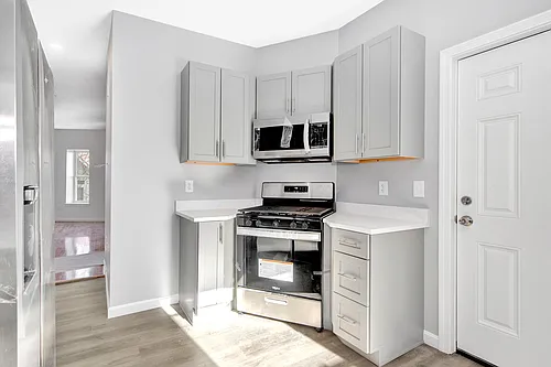 29 Lambert St #3 Photo 1