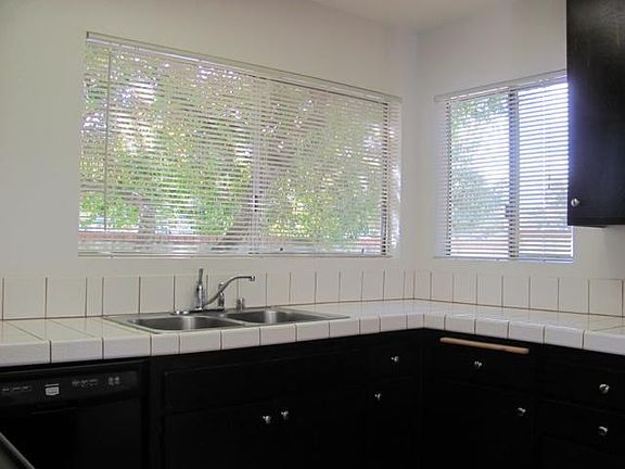 4th image of 1395 Laguna Ln