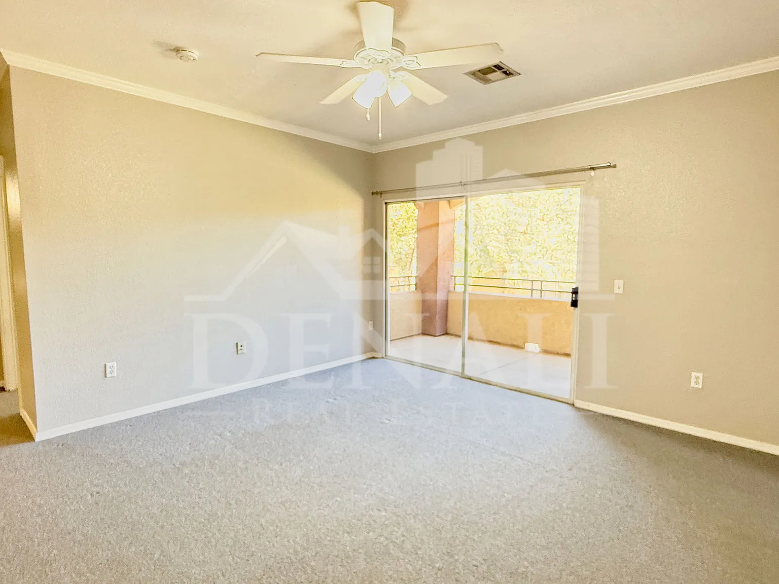 1 bed, 1.0 bath, 684 sqft, $1,295 — Photo 3