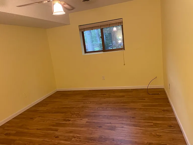 24 Coventry Ct — Photo 3