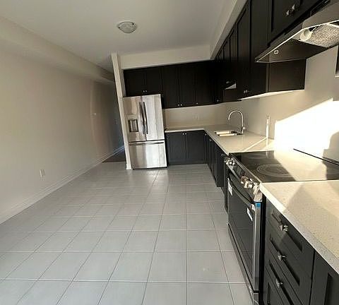4th image of 2940 Whites Rd