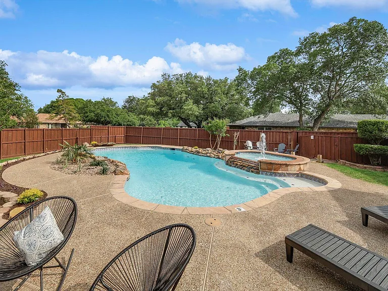 334 Lisa Ln — Photo 41
