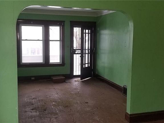 2nd image of 11225 Parkview Ave
