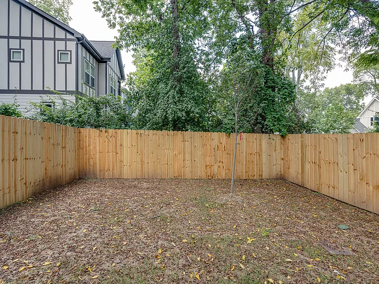 2411 N 16th St #B — Photo 22